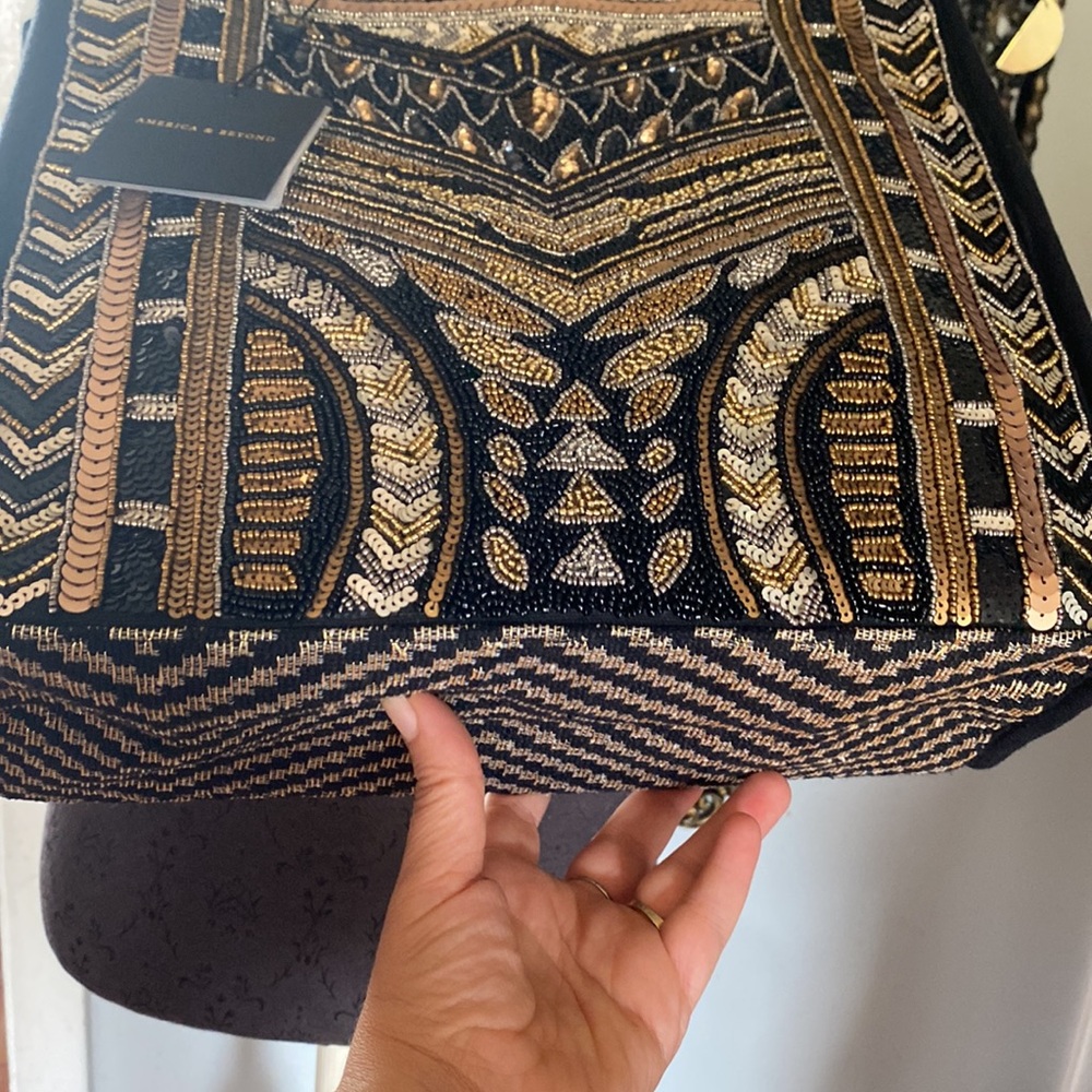 NWT Embellished Black and Gold America & Beyond Shoulder Bag - Picture 3 of 16